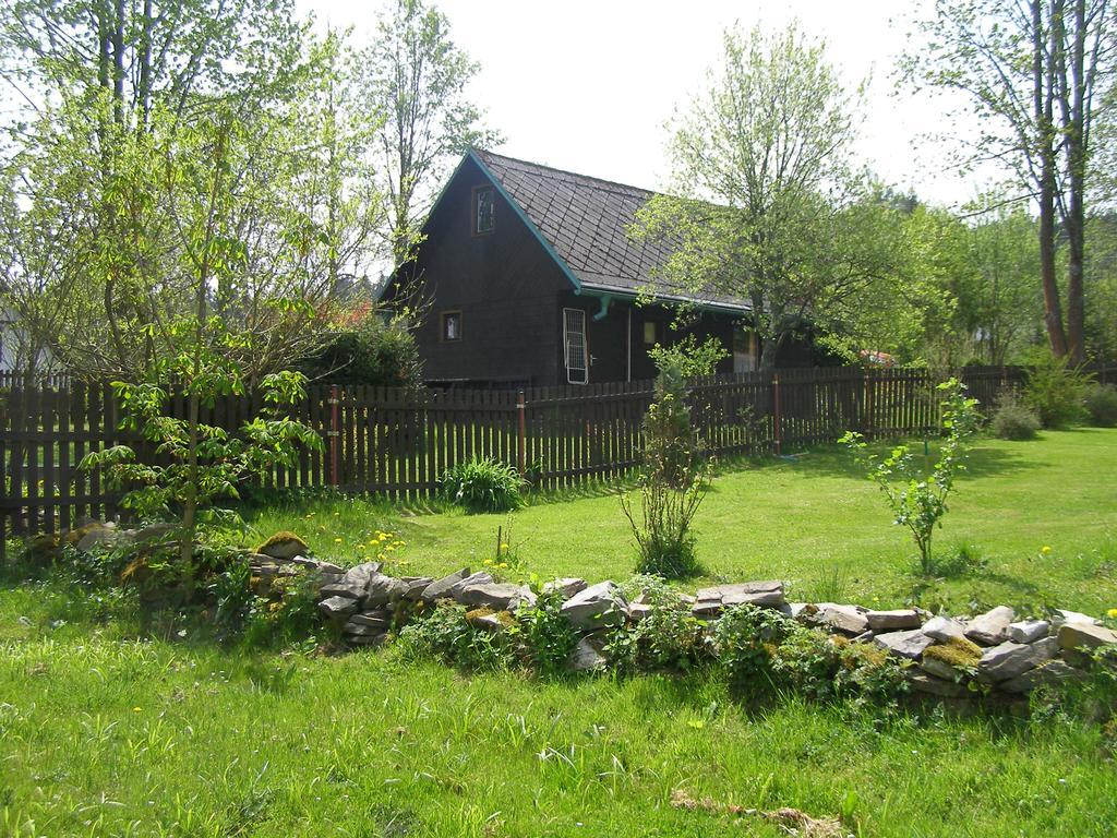 Chata Dvorecna Villa Loučovice Exteriör bild